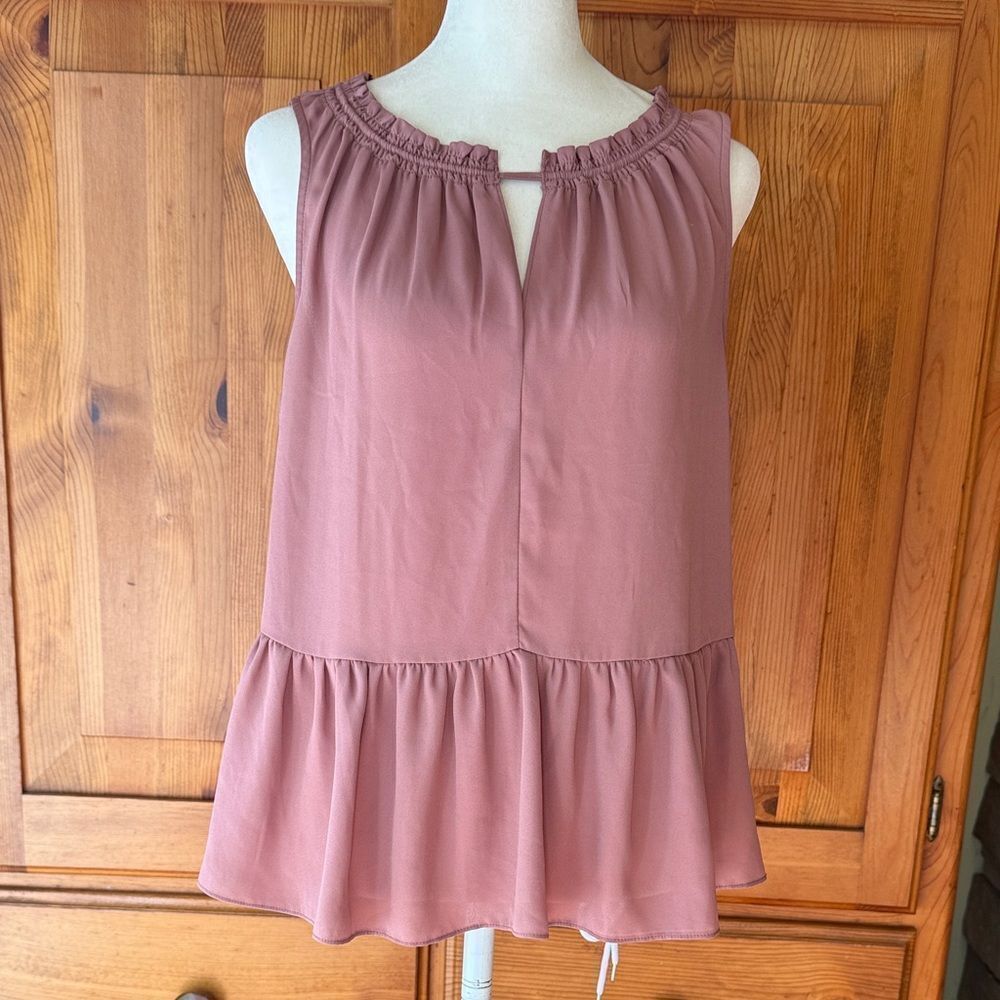 Susina Elegant Mauve Sleeveless Top.  Size Large.